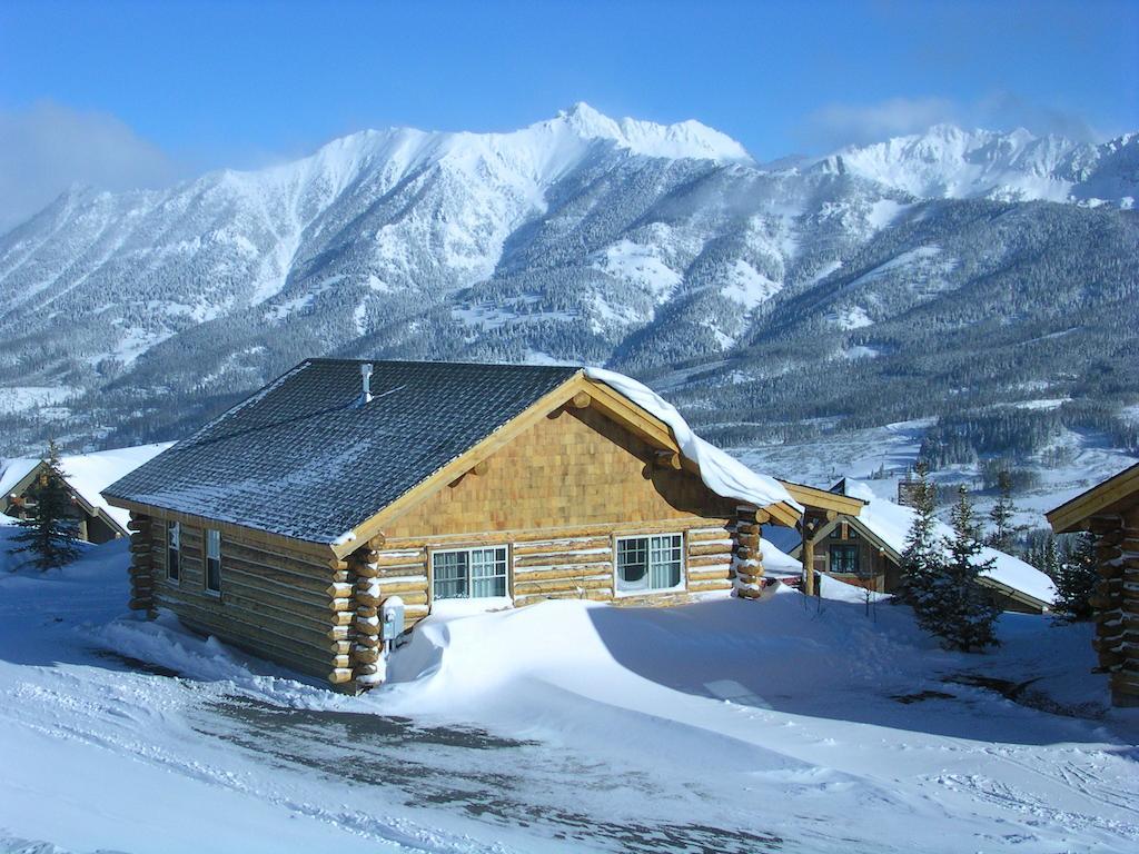 Cowboy Heaven Cabins Big Sky Exterior photo