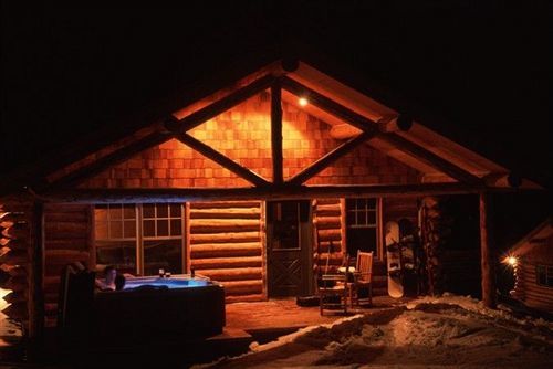 Cowboy Heaven Cabins Big Sky Exterior photo