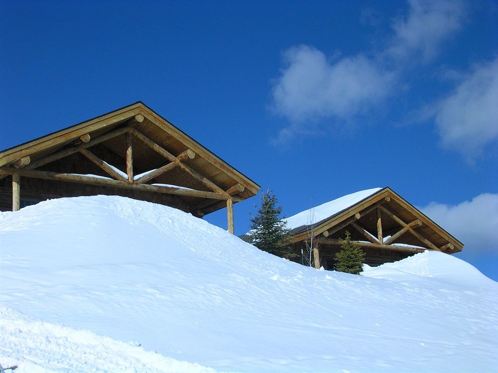 Cowboy Heaven Cabins Big Sky Exterior photo